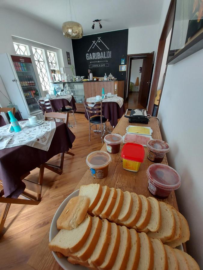 Garibaldi Hostel E Cafe 쿠리치바 외부 사진