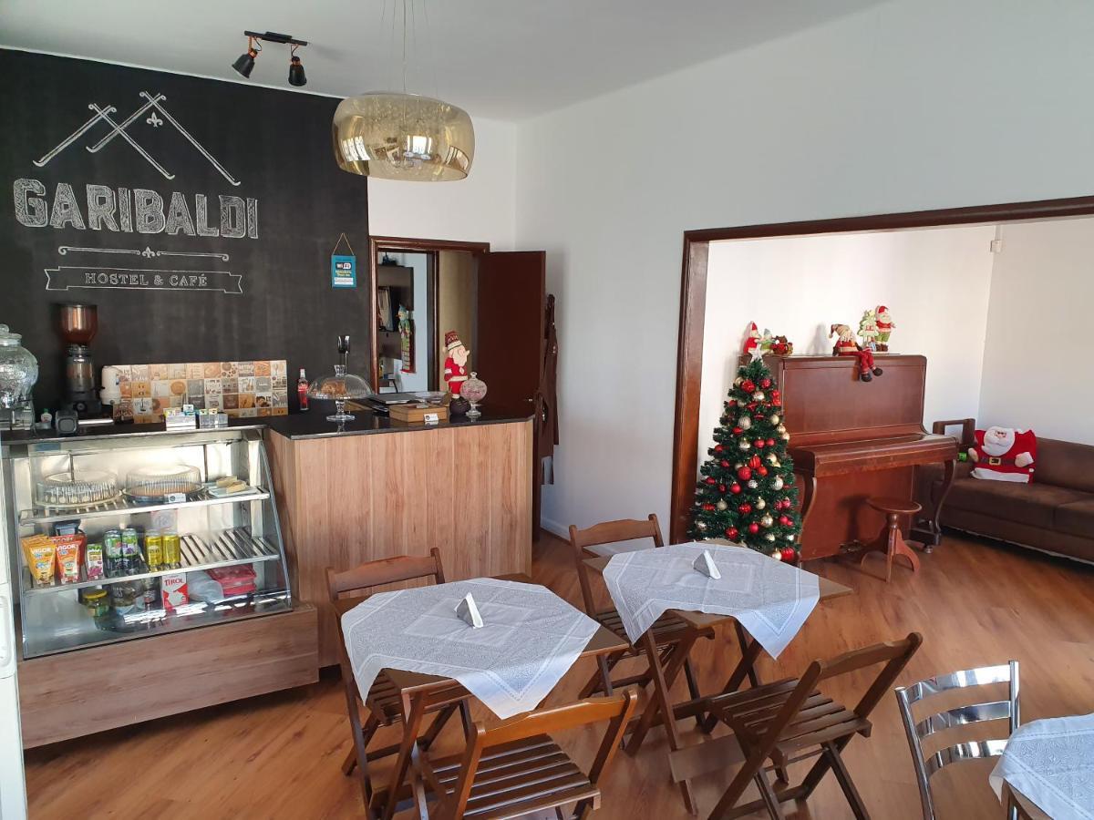 Garibaldi Hostel E Cafe 쿠리치바 외부 사진